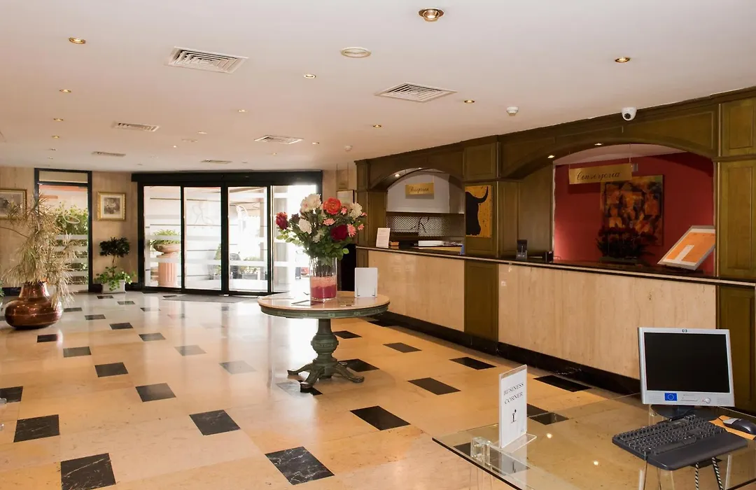Hotel Rio Badajoz-1